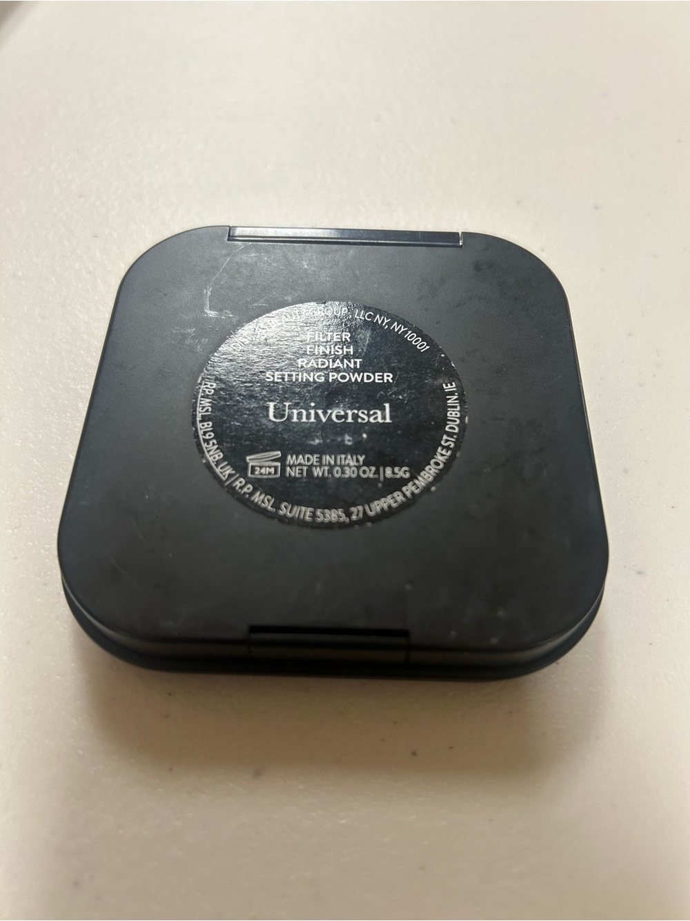 Laura Geller Filter Finish Neutralizing Setting Powder - Picture 5 of 7